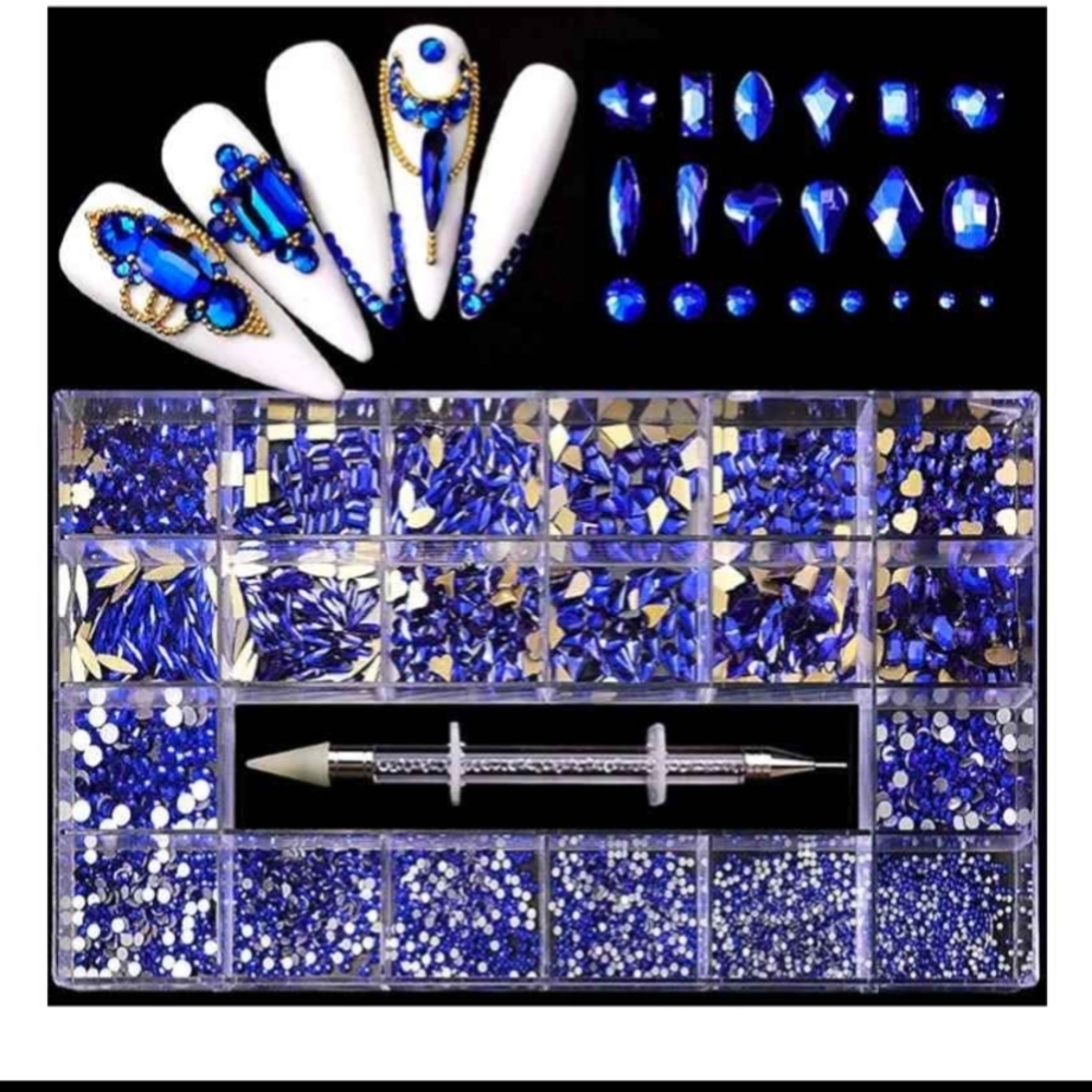BNWT 3100 Pcs 3D Blue Nail Art Rhinestone Set